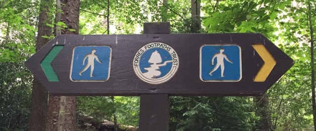 forest-trail-sign