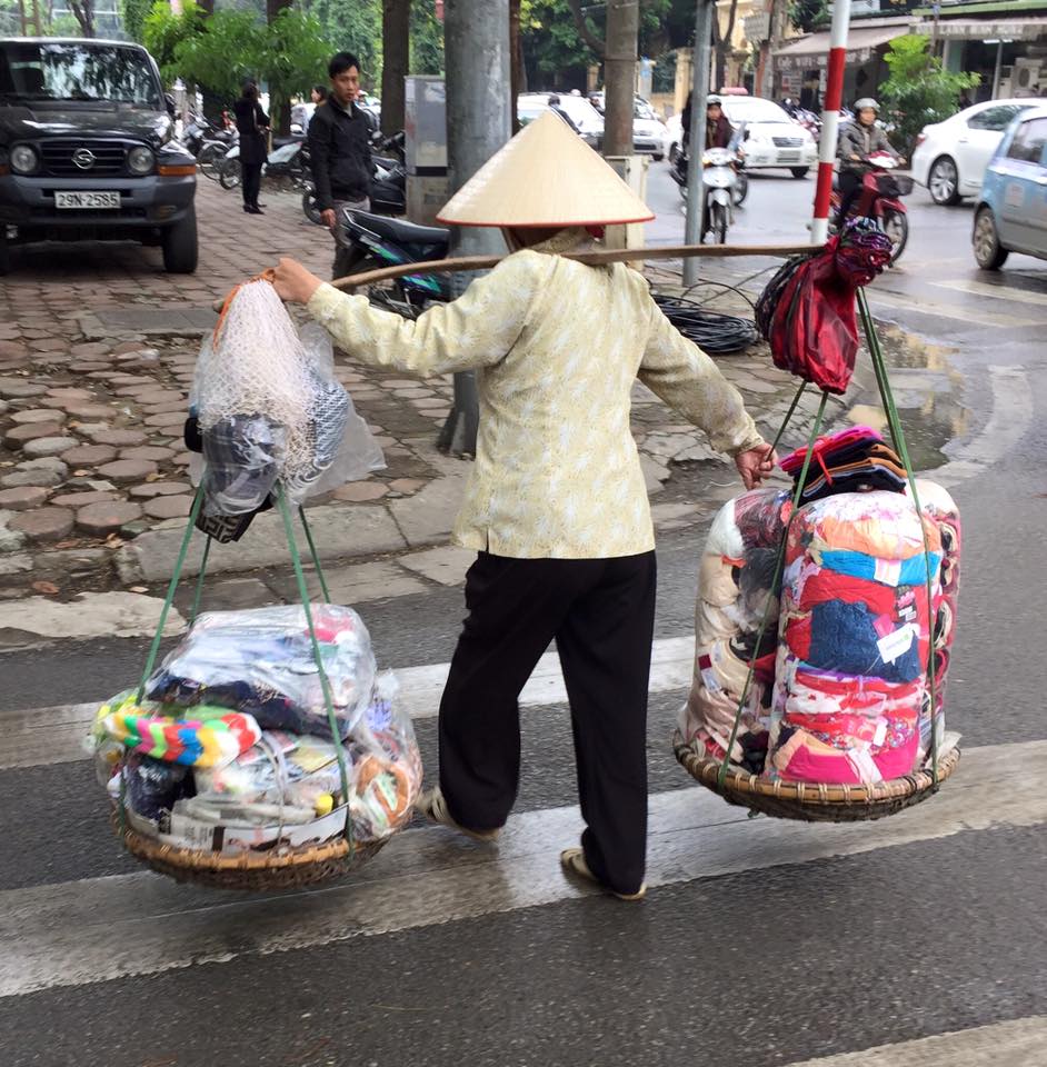 woman-street-seller-2