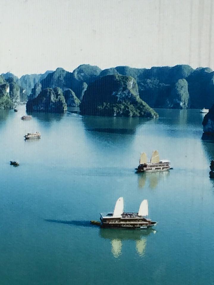 ha-long-bay-vertical