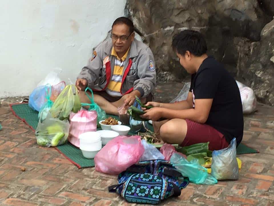 preparing-monks-food