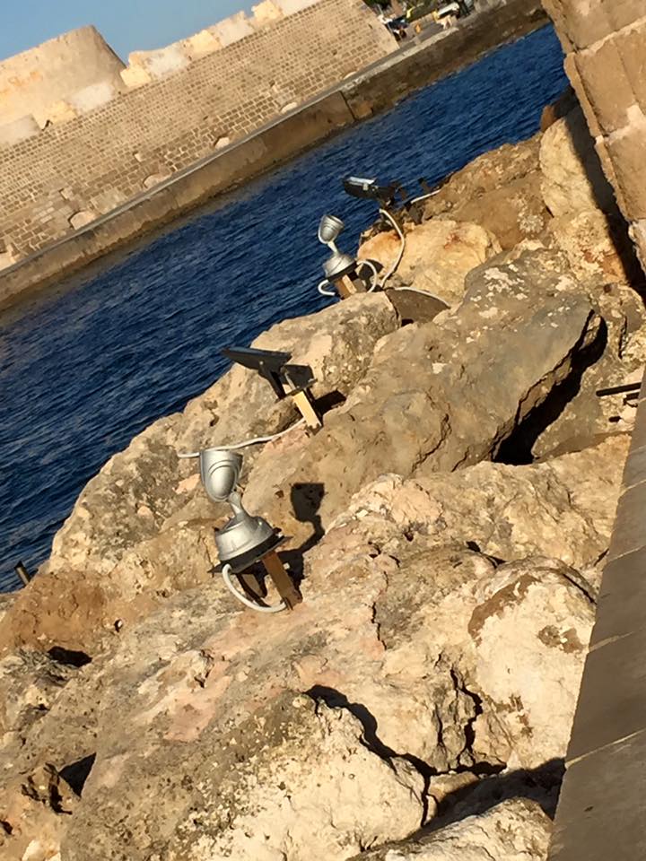 laura-davis-greece-chania-lighthouse-spotlights