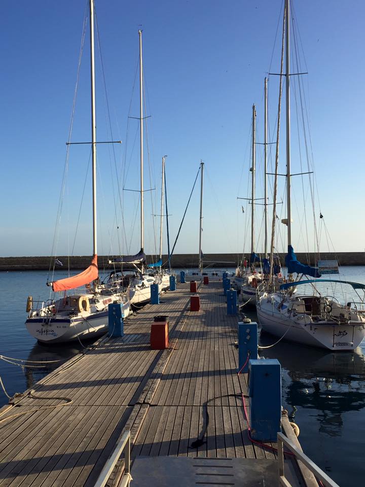 laura-davis-greece-chania-quiet-harbour