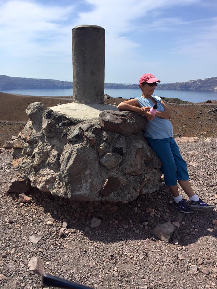 laura-davis-greece-santorini-ugly-monument