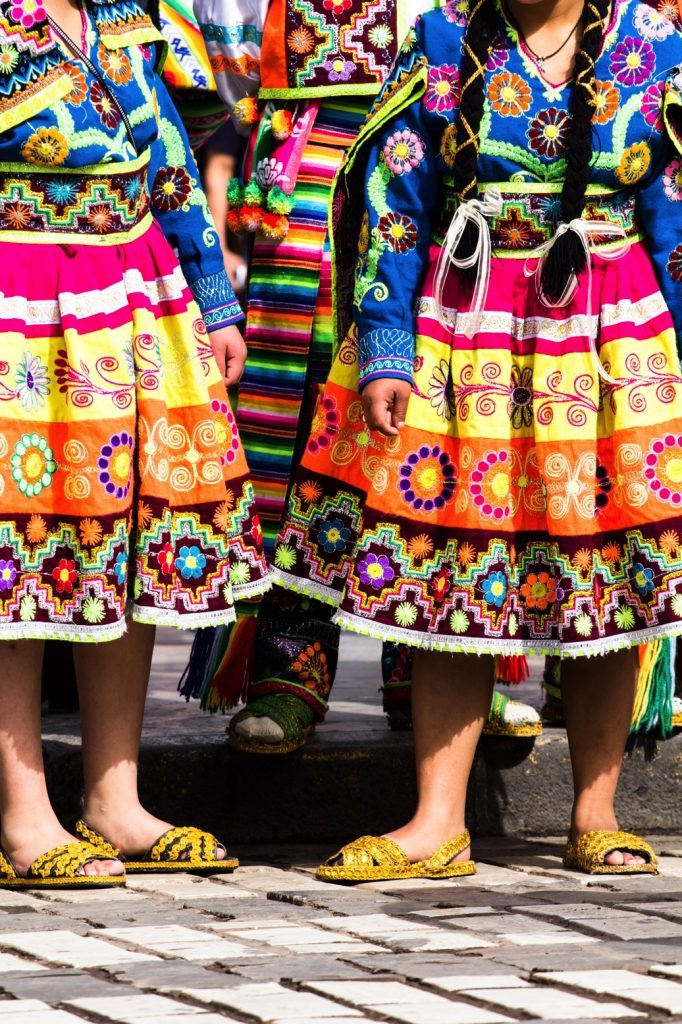 peruvian-dancers-53318718-peru-laura-davis