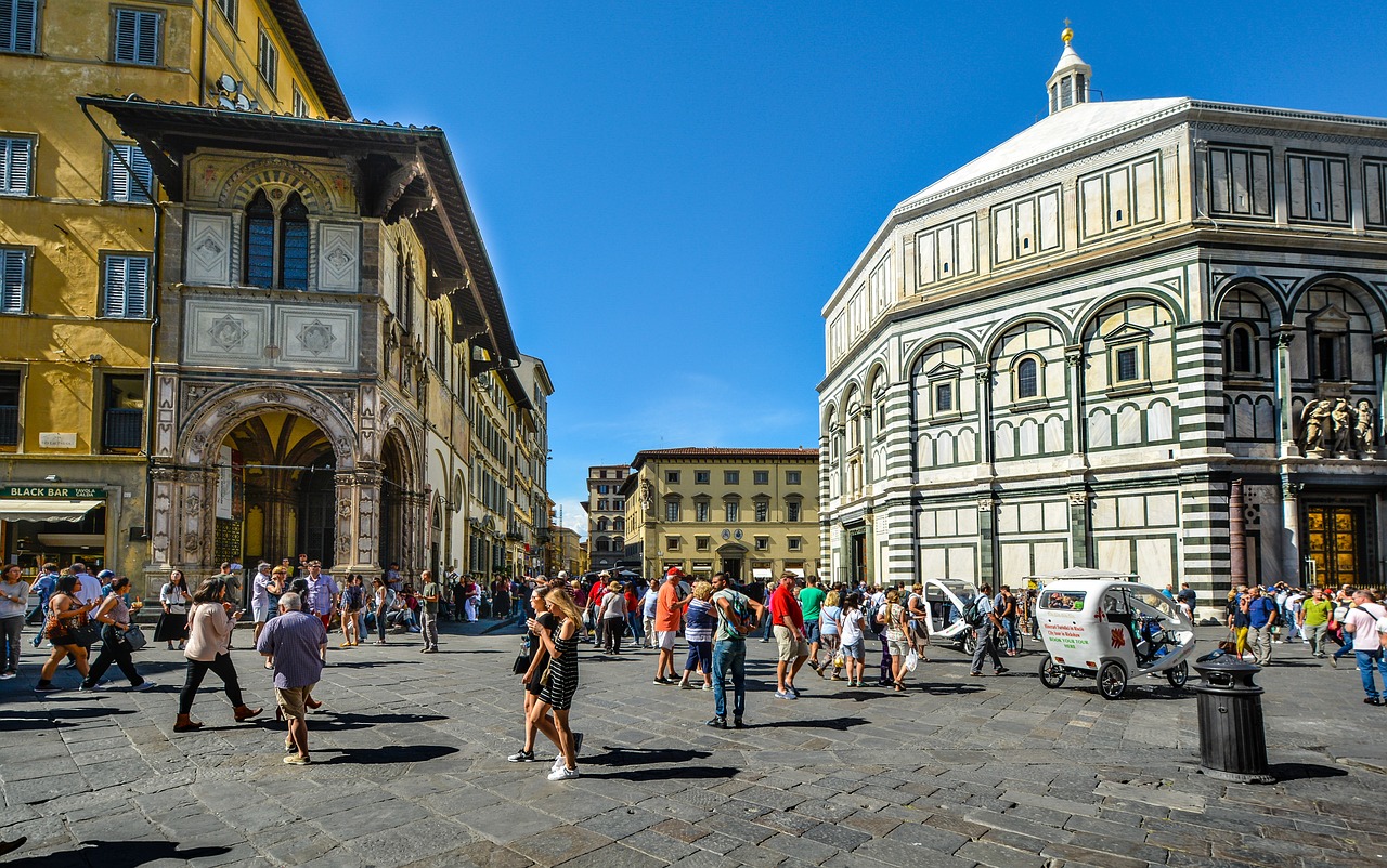 Baptistry to the Duomo in Florence