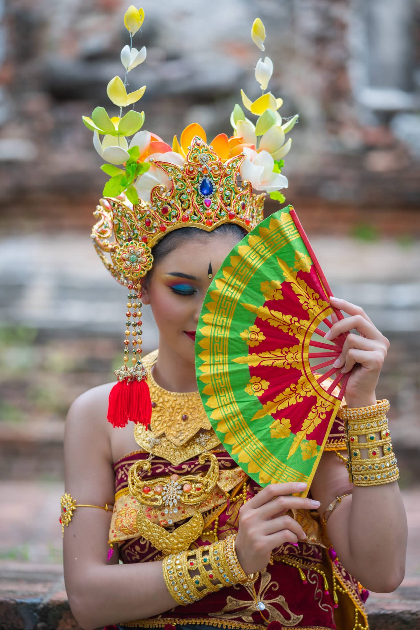 Beautiful bali asian portrait women in traditional costumes