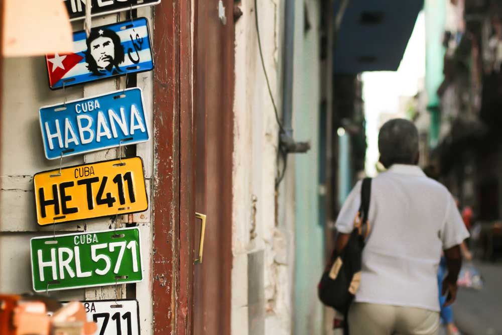 tiago-claro-7y141gLR1tQ-unsplash_1000px Havana Street | Photo by Tiago Claro